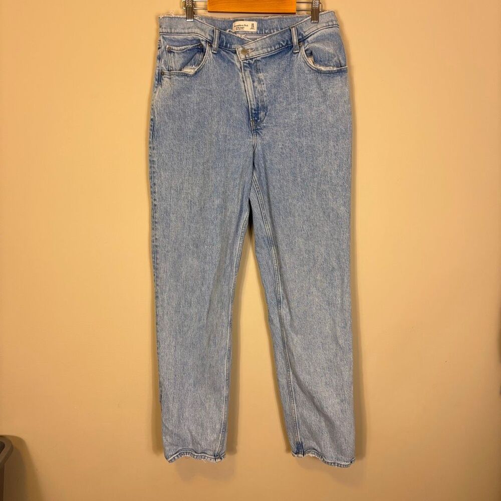 Abercrombie & Fitch The 90's Straight Ultra High Rise Jeans Women's 32 Long
